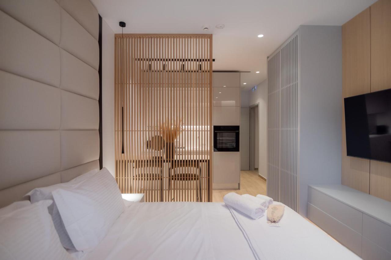 Contessa Bianca Luxury Suites コルフ島 エクステリア 写真