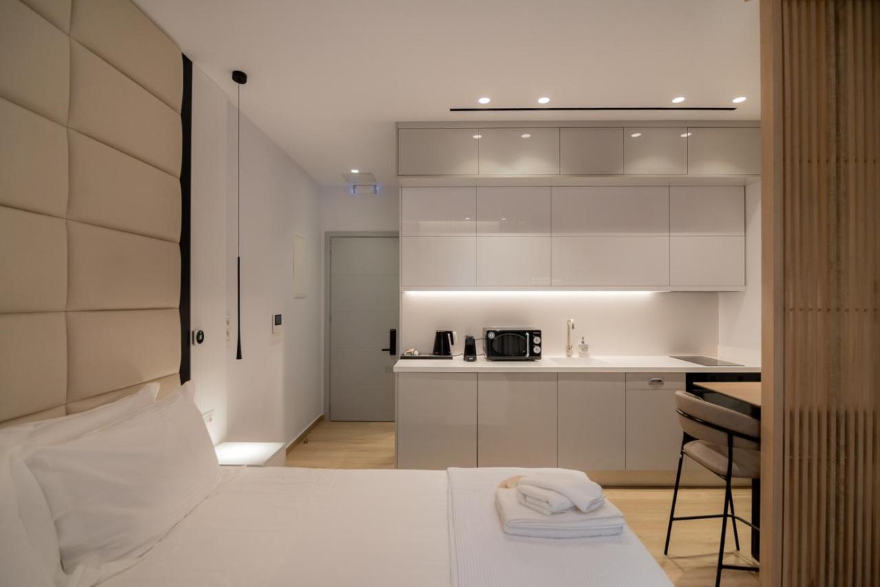 Contessa Bianca Luxury Suites コルフ島 エクステリア 写真