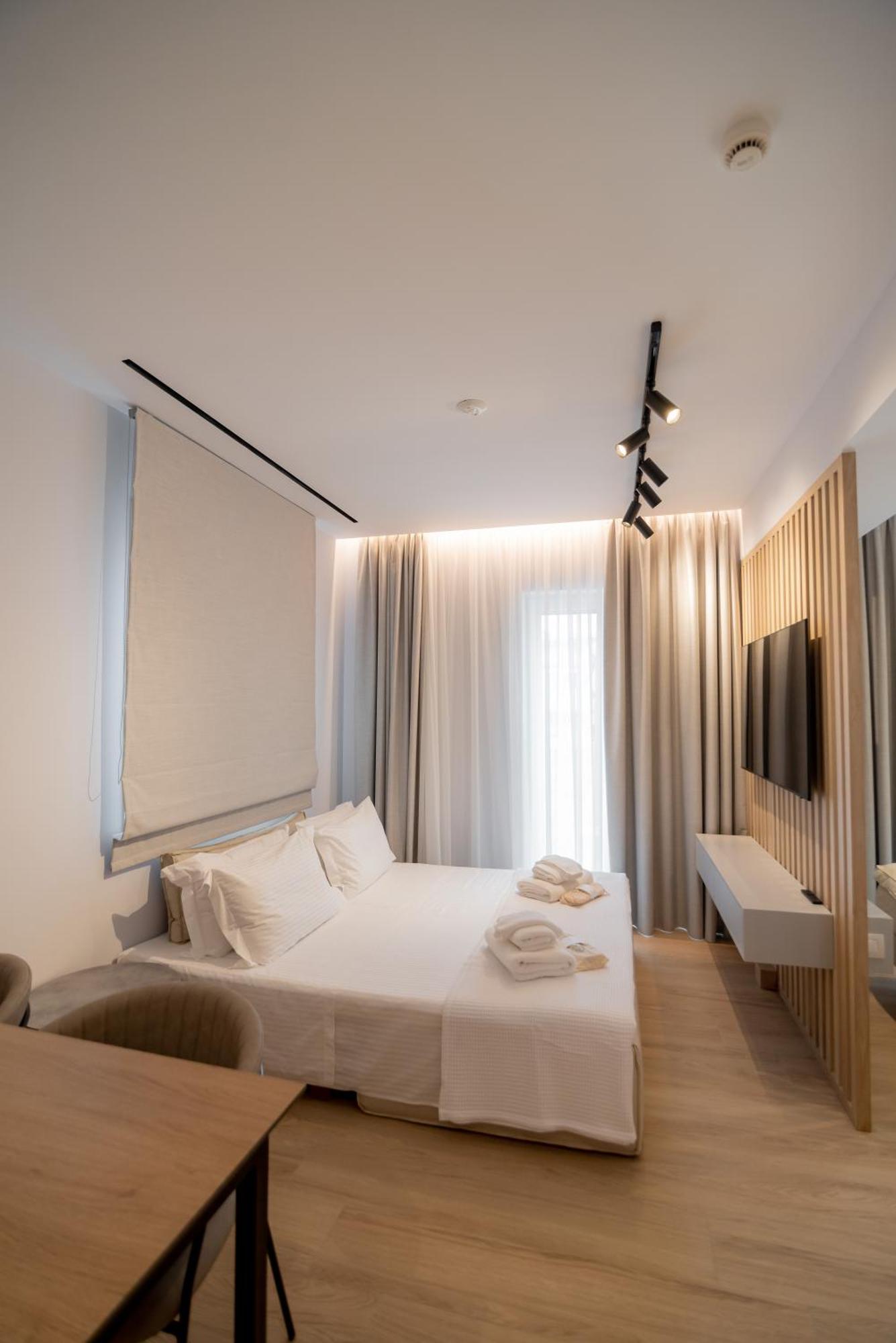 Contessa Bianca Luxury Suites コルフ島 エクステリア 写真